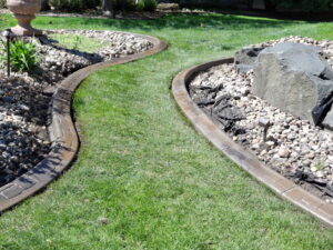 Concrete Landscape Edging in Shakopee MN_Curb Creations